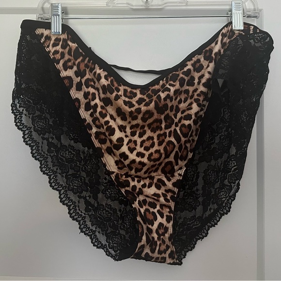 Torrid, Sz 4, NWOT - Picture 1 of 2